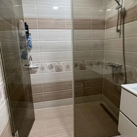 Sunny 2-bedrooms Appartamento