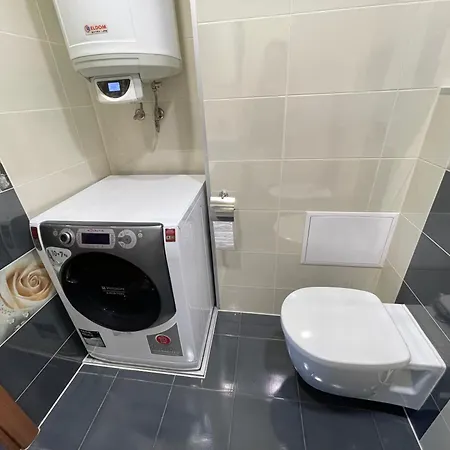 Sunny 2-bedrooms شقة