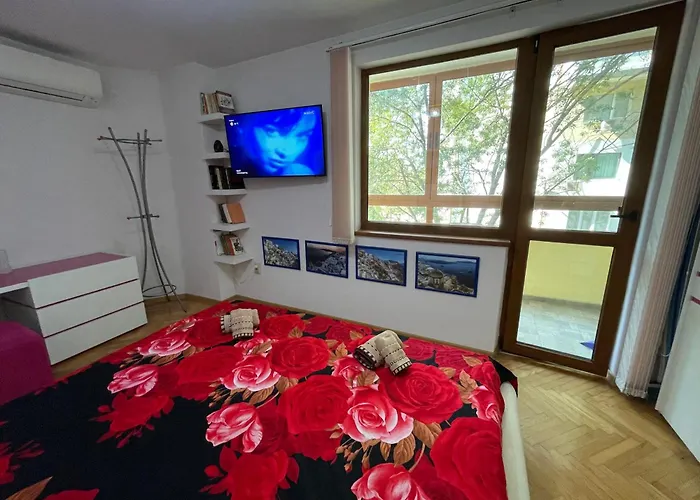 דירה Sunny 2-bedrooms *