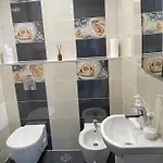 Sunny 2-bedrooms Апартамент *