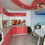 Sunny 2-bedrooms Apartamento *