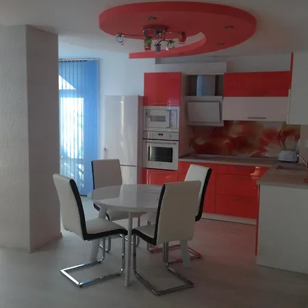 Sunny 2-bedrooms Варна