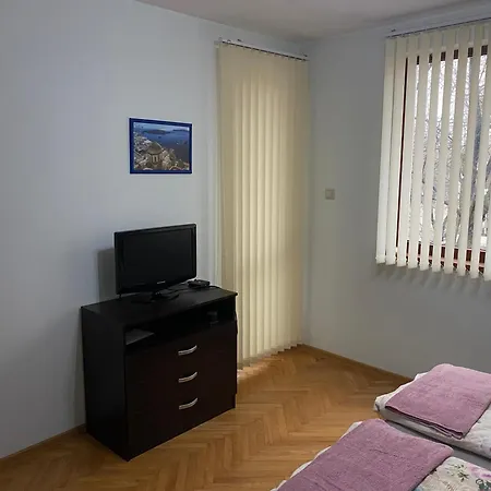 Sunny 2-bedrooms Apartment Varna