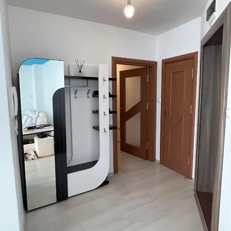 Sunny 2-bedrooms Warna